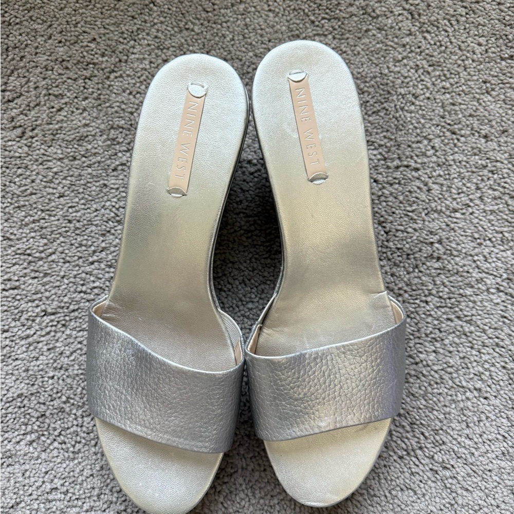 Nine West Silver Mules with Textured Band